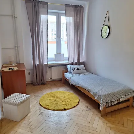 Regem Aleja Solidarności Apartament Warszawa